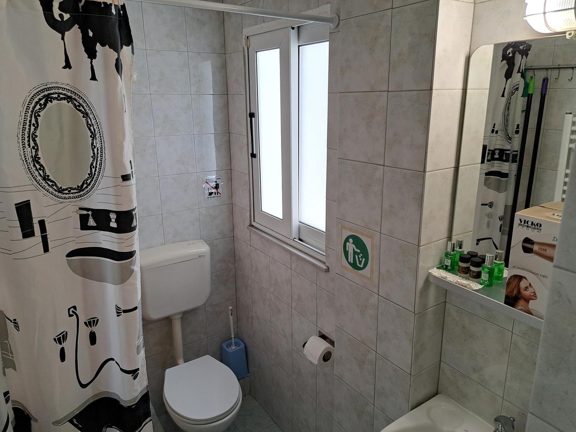 Nina Rooms-near To The Athens' Airport *